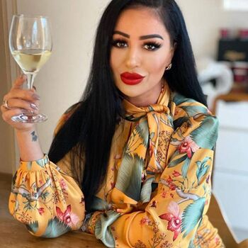 Monicasuarez image