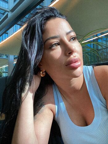 Monicasuarez image