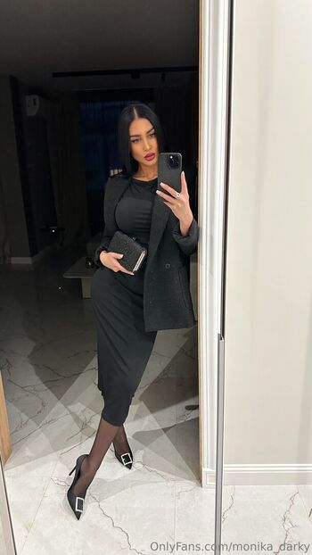 monika_darky