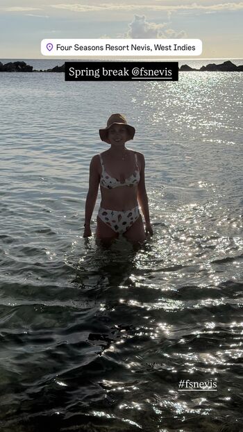 Morena baccarin image