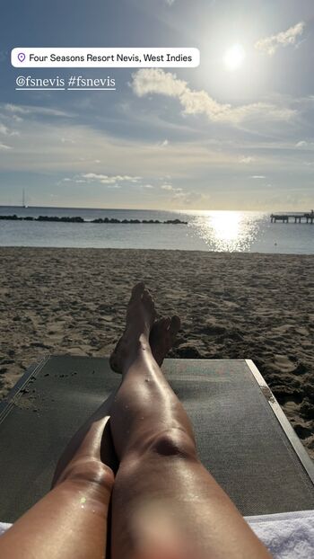 Morena baccarin image