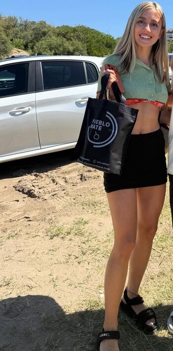 Morena beltran image