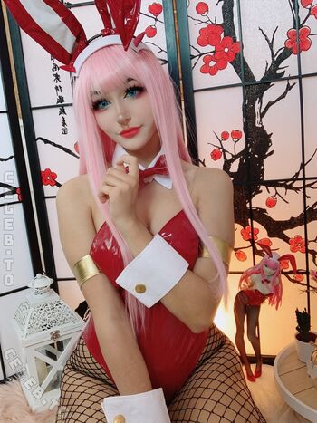 Motioncosplays 1 page 3 image