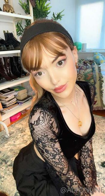 Mswinnieblaire image