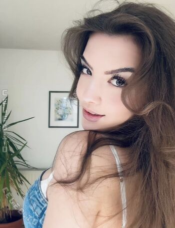 Muckiesophie3 image