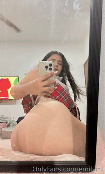 Mujer de puga image