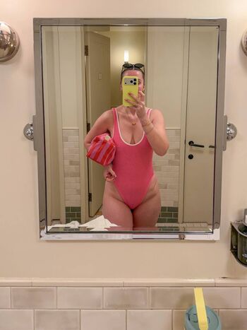 Mummysflippinhouse image