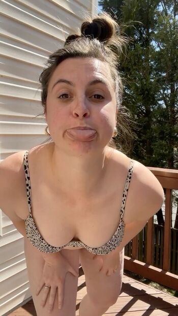 Mummysflippinhouse image