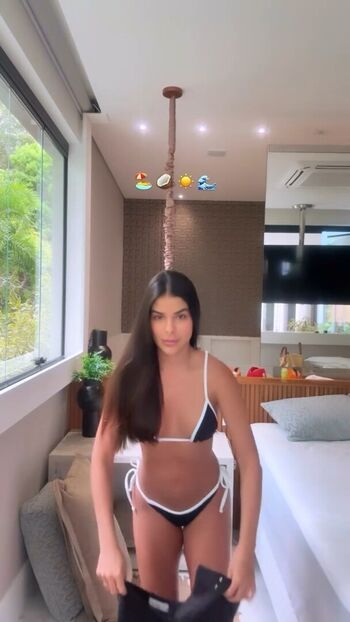 Munik nunes image
