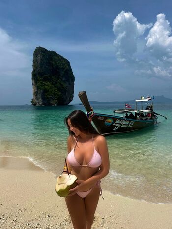 naama_yanay // naama yanay // naamayanay // naamayanayy