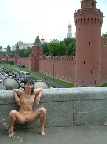 Nackt in russland image