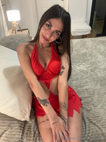 Nadiafoxxy image