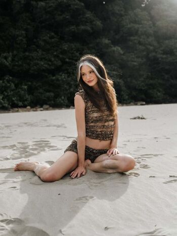 Nadine breaty image