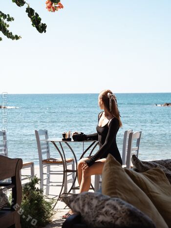 Nadine Katzenschläger