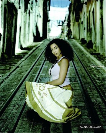 Nadja benaissa image