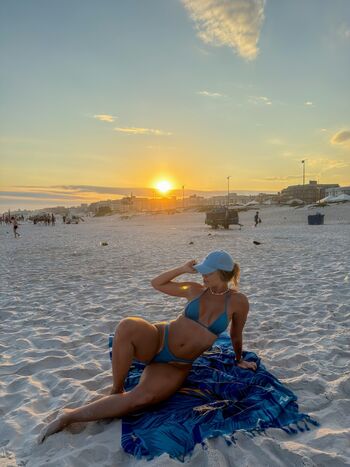 Naelly flores page 2 image