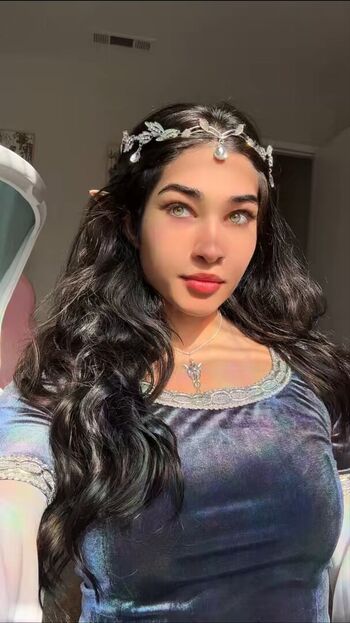 Naila iqbal 1 image