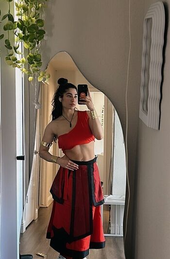 Naila iqbal 1 image