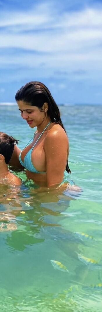 Naira avila image
