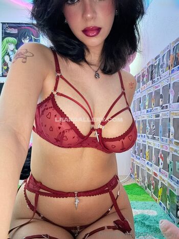 Naomi ross image