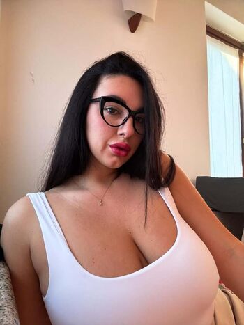 Naomi schillaci image
