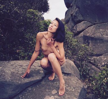 Naomi sydney image