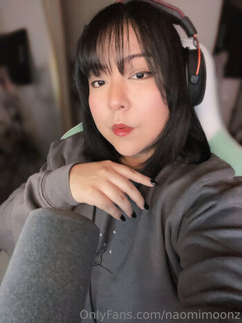 naomimoonz