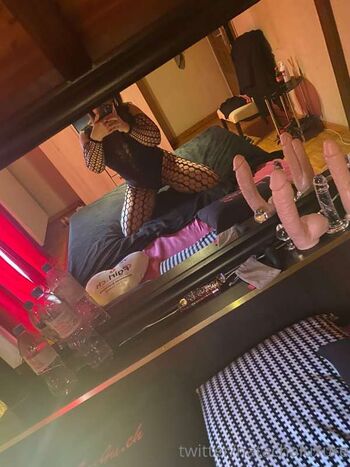 Natachaluxure69 image