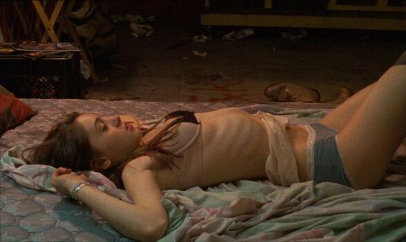 Natalia dyer page 2 image