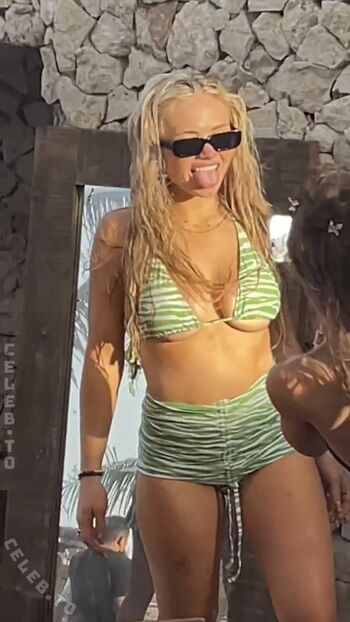 Natalie alyn lind 1 page 2 image