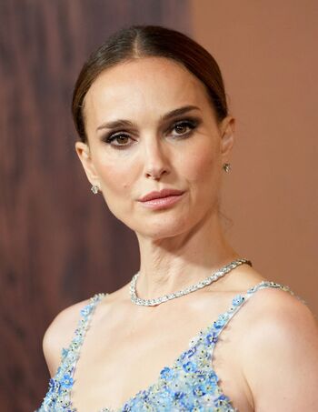 Natalie portman simp chat image