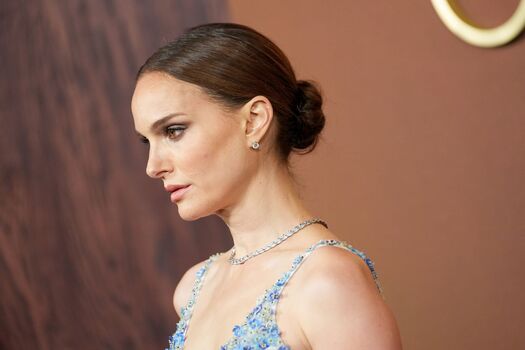 Natalie portman simp chat image