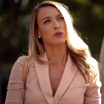 Natalie zea image