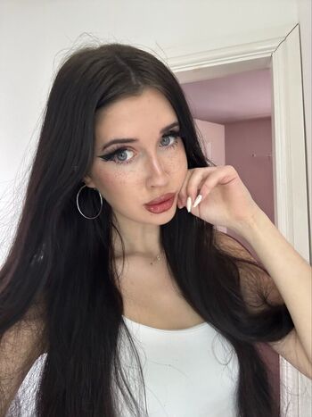 Nataliebarness image