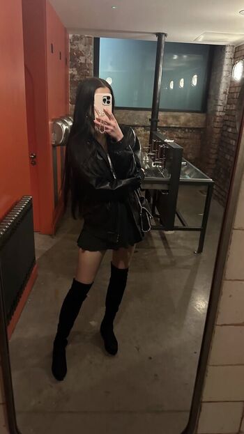 Nataliebarness image