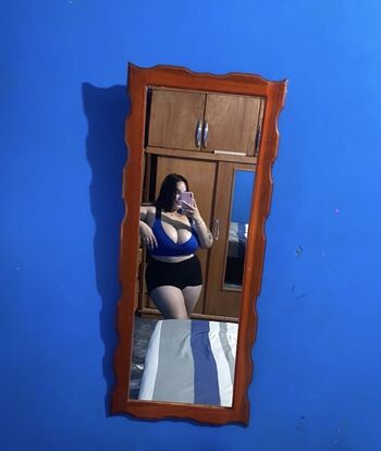 Nataly riveros image