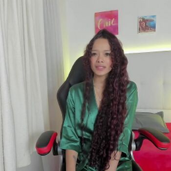 Natasha lovess image