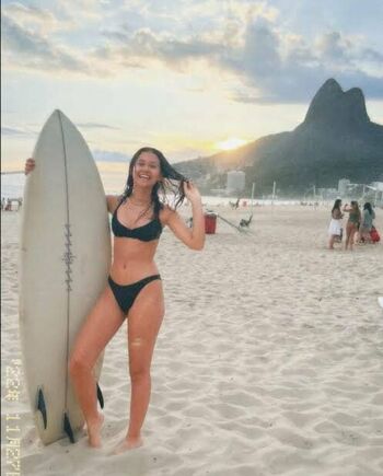 Nathalia costa image