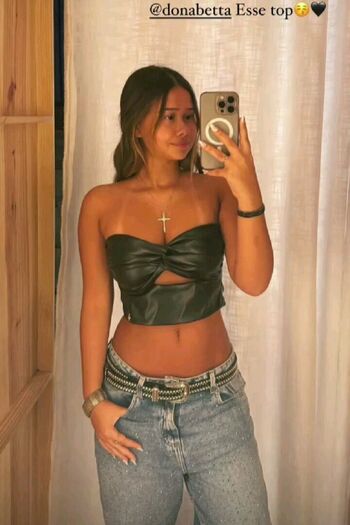 Nathalia costa image