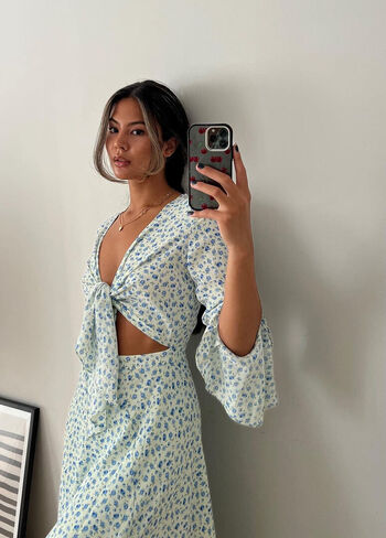 Nathalie lok page 9 image