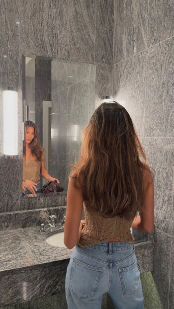 Nathalie lok image