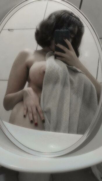 Nathashavampira image