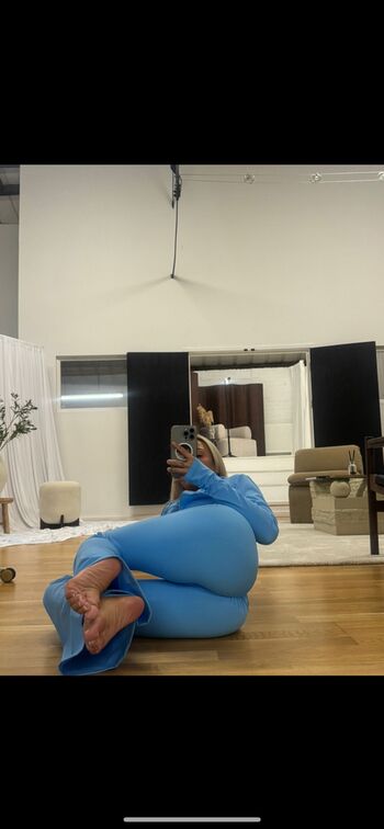 Naughtyblondex image