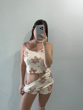 Naughtycamilax image