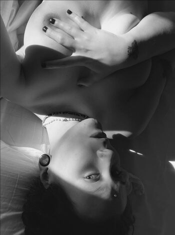 Naydanova image