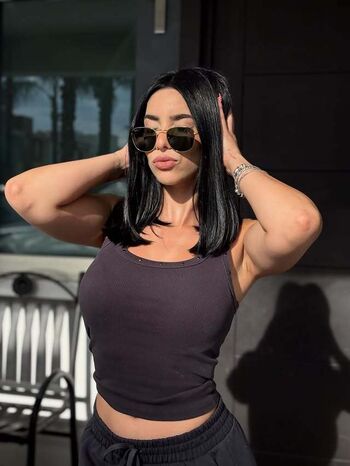 Naydelin aranda image