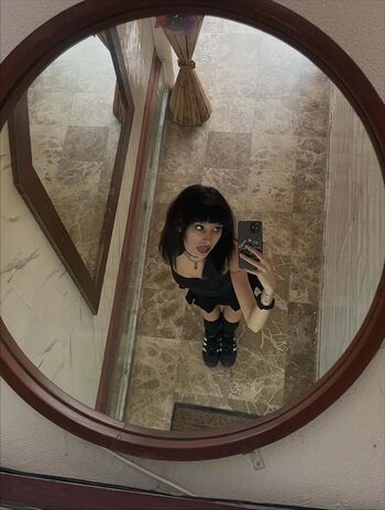 nayyoushaa-diiorcuts-g59nai