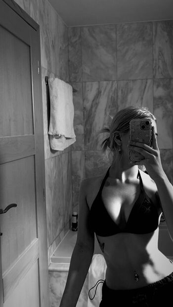 Neea kuosmanen image