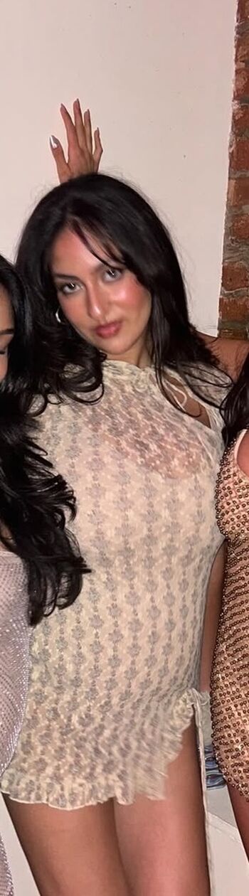 Nefertittyyy image