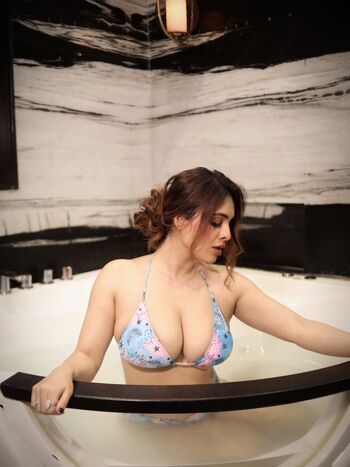 Nehhaa malik 1 image